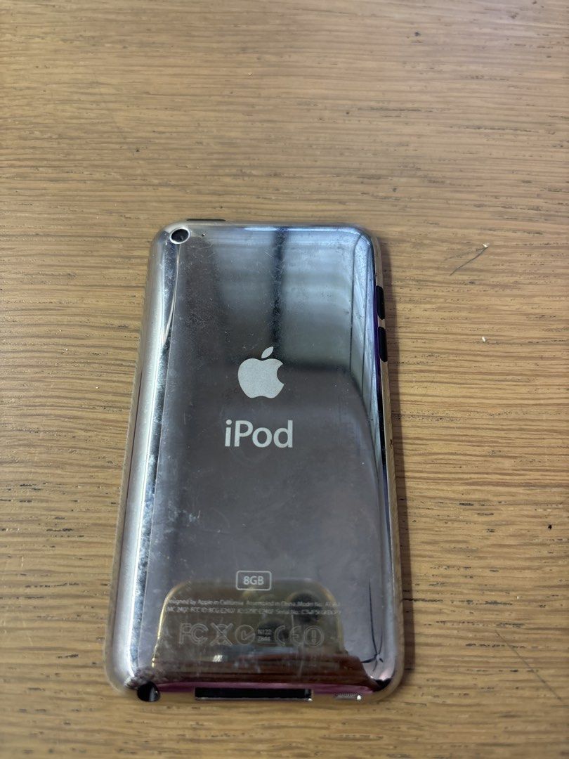 Apple iPod Touch 8GB Silver