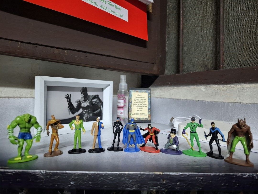 Arkham Minis (Category: Designer & Blind Box Toys) located in Manila. Submitted by rhonnie1925 (Listing ID 1447897356, Image 3). Description: Arkham minis 2inch 12pcs 1000.