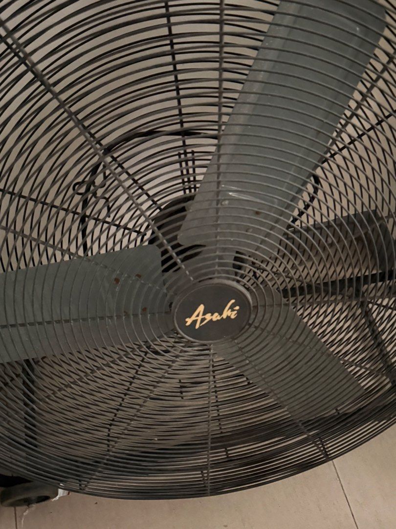Asahi Industrial Floor Fan (Category: Fans) located in Manila. Submitted by closetrkives (Listing ID 1448041476, Image 2). Description: .