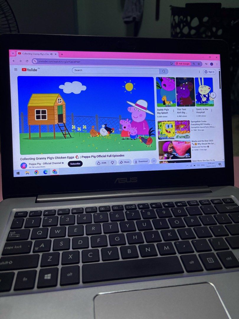 Asus Zenbook UX310U (upgraded) (Category: Laptops & Notebooks) located in Silang. Submitted by onioni01 (Listing ID 1447893601, Image 1). Description: Asus Zenbook UX310U (upgraded) - intel (R) core (TM) 13-7100U CPU @ 2.40GHZ - 128 SSD storage - 12gb RAM - windows 10 pro - backlit keyboard - with charger Battery still last 2-3 hours depending on your usage. .