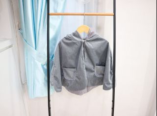 (Kategori: ) berada di . Dikirim oleh petite.preloved23 (ID iklan 1447905023, Gambar 1). Deskripsi: .