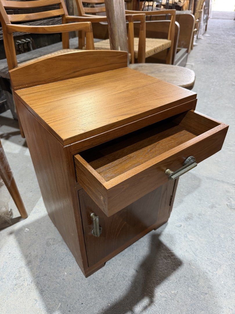 Bed Side Table (Category: Tables & Sets) located in Kuala Lumpur. Submitted by soohaohao (Listing ID 1448049583, Image 2). Description: Type of Wood: Teak Wood Size : 40cm X 33cm X 56cm (Height) COD Kampung Baru Sungai Buloh / Sri Damansara Lalamove available Welcome to visit our store and see the actual products Thanks..