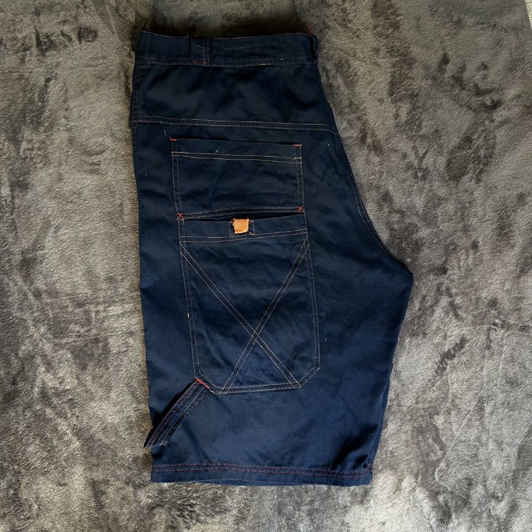 Big pocket Carpenter Jorts (fav) (Category: Shorts) located in Cabiao. Submitted by aeclark (Listing ID 1448070661, Image 2). Description: size 35 baggy jorts hem 14 super big pocket good condition.