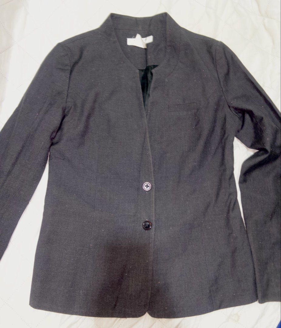 Black Collarless Blazer (Category: Coats, Jackets and Outerwear) located in Manila. Submitted by dprjas (Listing ID 1448025767, Image 1). Description: .