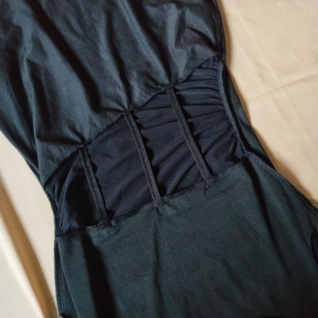 Black Sleeveless Dress (Category: Dresses) located in Daraga. Submitted by timeless_thread (Listing ID 1447981026, Image 2). Description: .