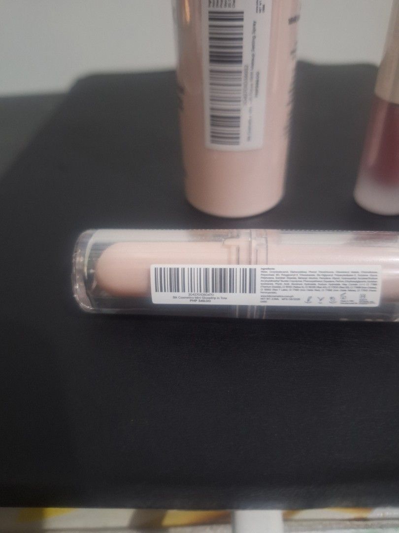 BLK make up set (Category: Makeup) located in Manila. Submitted by shopamanila (Listing ID 1448022406, Image 2). Description: make up spray lipstick glossdrip.