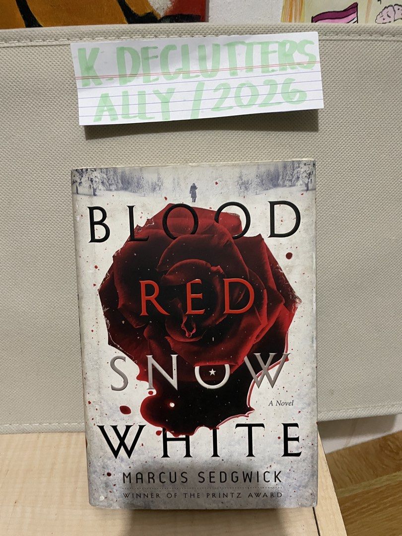 Blood Red Snow White by Marcus Sedgwick (Category: Storybooks) located in Valenzuela. Submitted by K.Declutters (Listing ID 1447897026, Image 1). Description: Marker dot on the top portion Hardbound Mop: Gcash, Maribank, Maya Mod: Jnt, Gogoxpress, Flash, Lalamove Location: Valenzuela City, Intramuros.