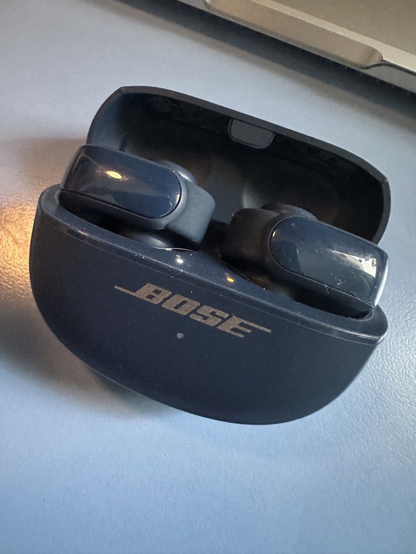 Bose Wireless Earbuds with Charging Case502304650812477441