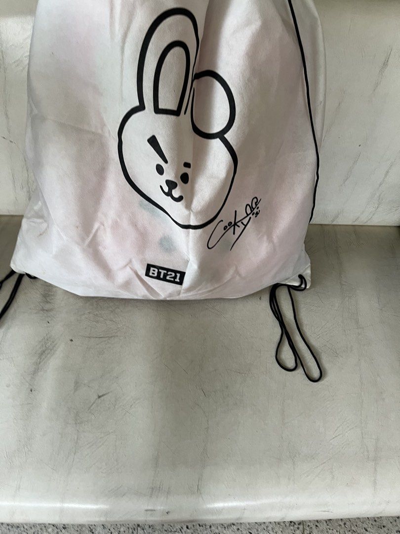 bt21 line cooky head cushion plush large (Category: Plushies & Soft Toys) located in Bacolod City. Submitted by cherry_knots (Listing ID 1448041983, Image 3). Description: Size : W400 × H490 × D150 (mm) this is the biggest size of the cushion idk the exact measurements >< but biggest size/dimensions! bought this from bt21 store in causeway bay HK in 2018! free shipping, rfs: moving, no longer collecting mop: gcash cod avail for maxim/lalamove mod