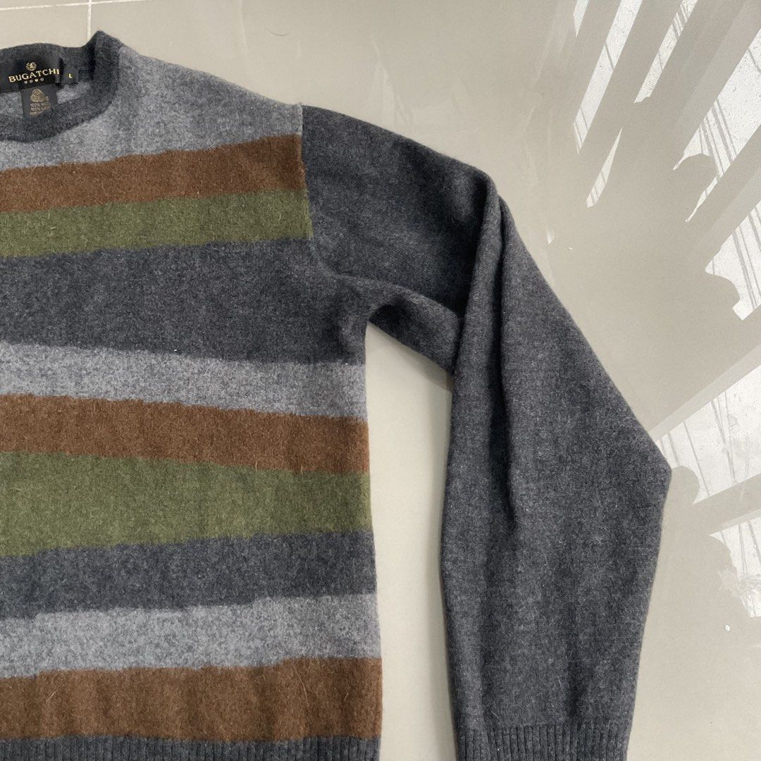 BUGATCHI italian sweater (Category: Luxury Apparel) located in Valenzuela. Submitted by heroeia (Listing ID 1447956352, Image 2). Description: shoot an offer! price is nego .