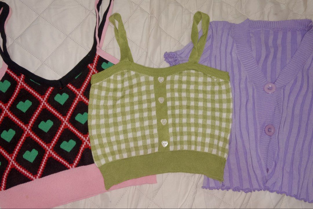 bundle korean tops (Category: Others Tops) located in Manila. Submitted by dprjas (Listing ID 1448022964, Image 1). Description: .
