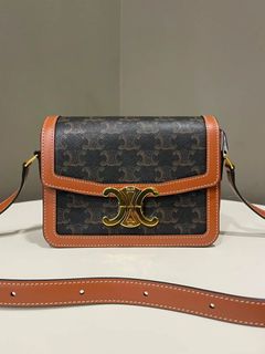(Category: ) located in . Submitted by lovelotsluxury (Listing ID 1447947184, Image 1). Description: .