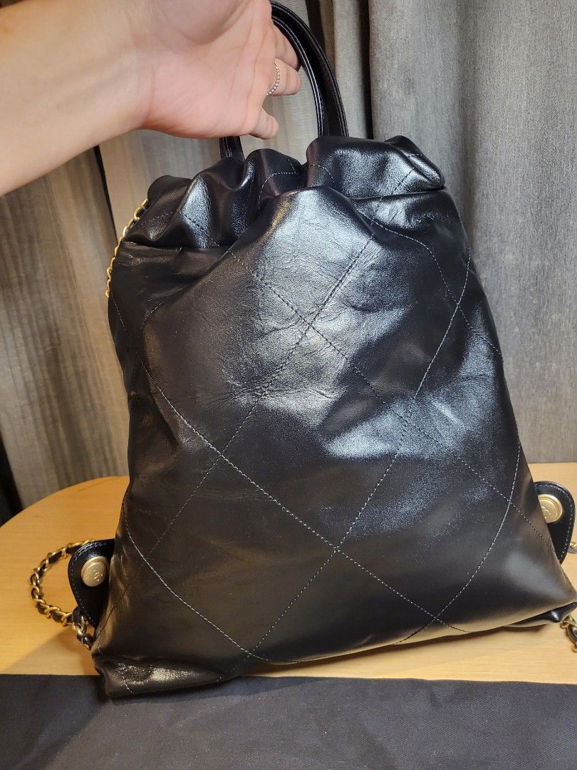 CHANEL 22 BP FROM JAPAN (Category: Luxury Bags & Wallets) located in Manila. Submitted by mrszregeng (Listing ID 1447978235, Image 3). Description: 🇯🇵 JAPAN PRELOVED SOURCE 💯 NOT GUARANTEED MICROCHIPPED CC UNDERZIP WITH DUSTBAG.