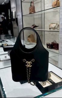 (Category: ) located in . Submitted by chicluxury (Listing ID 1448071767, Image 1). Description: .