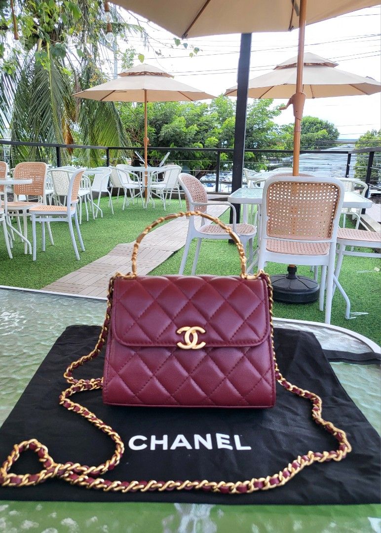 CHANEL TOP HANDLE FROM JAPAN (Category: Luxury Bags & Wallets) located in Manila. Submitted by mrszregeng (Listing ID 1447979437, Image 1). Description: 🇯🇵JAPAN PRELOVED SOURCE 💯 GENUINE LEATHER WITH DUSTBAG, WITH BOX WITH HOLO STICKER, AND CARD.