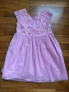 (Category: ) located in . Submitted by raindrops12 (Listing ID 1447954935, Image 1). Description: .