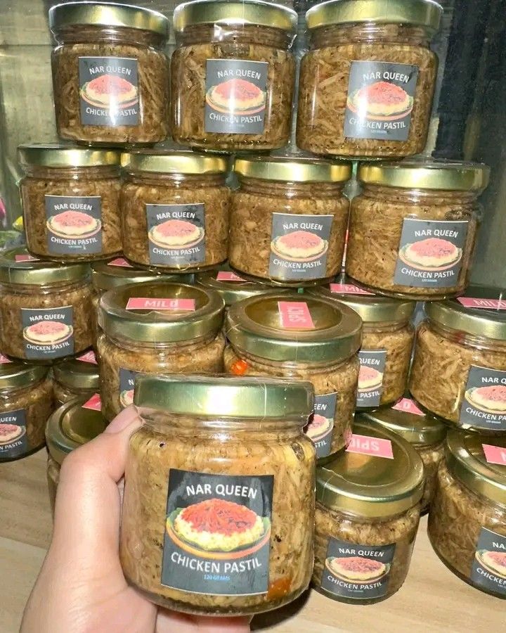 Chicken Pastil (Category: Packaged & Instant Food) located in Manila. Submitted by mightycloud_1992 (Listing ID 1448016155, Image 3). Description: "Saktong sakto para sa biglaang Cravings" Siksik sa laman yarrrn😋 Chicken Pastil in a jar 120ml Original & Spicy flavor Shelf Life: 3-6 months #chickenpastil #pastil .