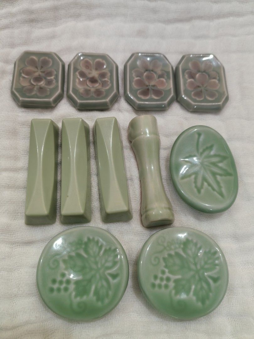 Chopstick Rest Set of 10 (Category: Other Kitchenware & Tableware) located in Cebu City. Submitted by dudes_villanueva (Listing ID 1447887413, Image 1). Description: Chopstick Rest Take All Sold as is.