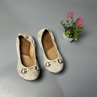(Category: ) located in . Submitted by g___shop (Listing ID 1448000218, Image 1). Description: .