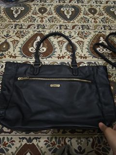 (Category: ) located in . Submitted by fortheloveofthrifts (Listing ID 1447976609, Image 1). Description: .