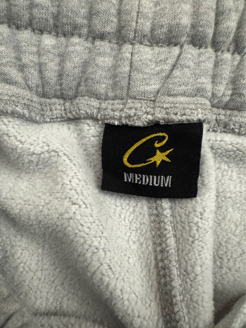 Corteiz HMP Sweatpants Grey (Category: Joggers) located in Petaling Jaya. Submitted by richardmilly66 (Listing ID 1448033645, Image 3). Description: Corteiz HMP V2 Grey Sweatpants On tag size M legit w dust bag L40.5 W34 .