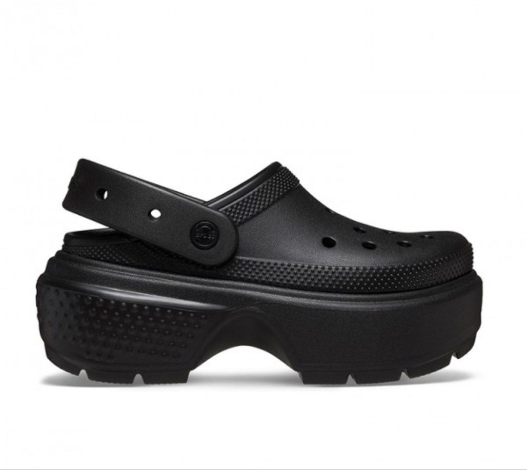 Crocs stomp clog (Category: Sandals) located in Sungai Buloh. Submitted by yellxw (Listing ID 1447921027, Image 1). Description: - Black Crocs platform clogs -Comfortable and easy to clean Lightly used -original bought from OU store nego till letgo.
