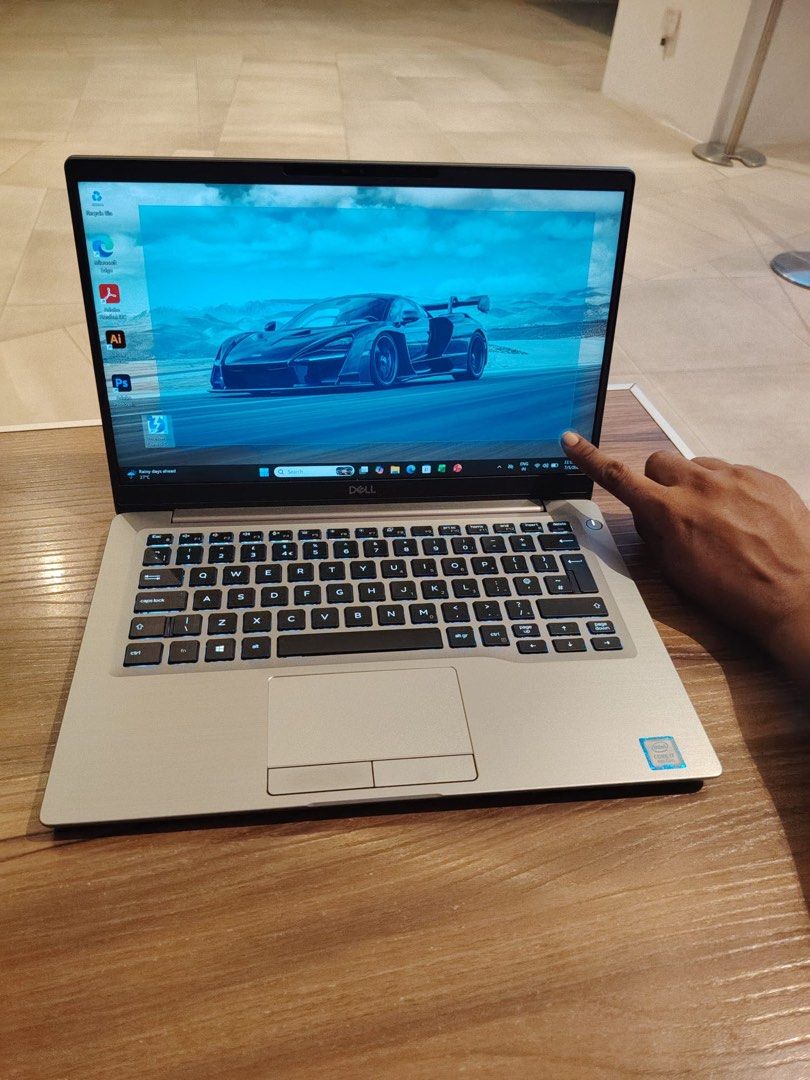 Dell latitude 7400. Core i7 8 th gen