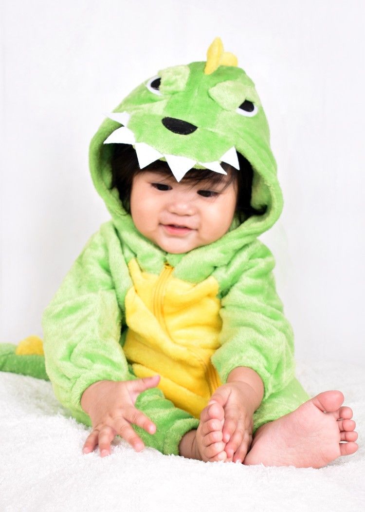 Dinosaur Costume 6 to 12 months (Category: Babies & Kids Fashion) located in Angat. Submitted by erday (Listing ID 1447961813, Image 1). Description: Like new 20Mins lang nagamit for pictorial.