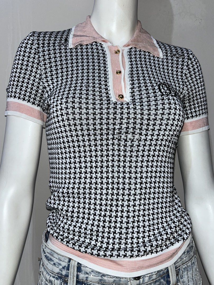 Dior Knit Polo (Category: Luxury Apparel) located in Manila. Submitted by blunabi (Listing ID 1447993606, Image 2). Description: .