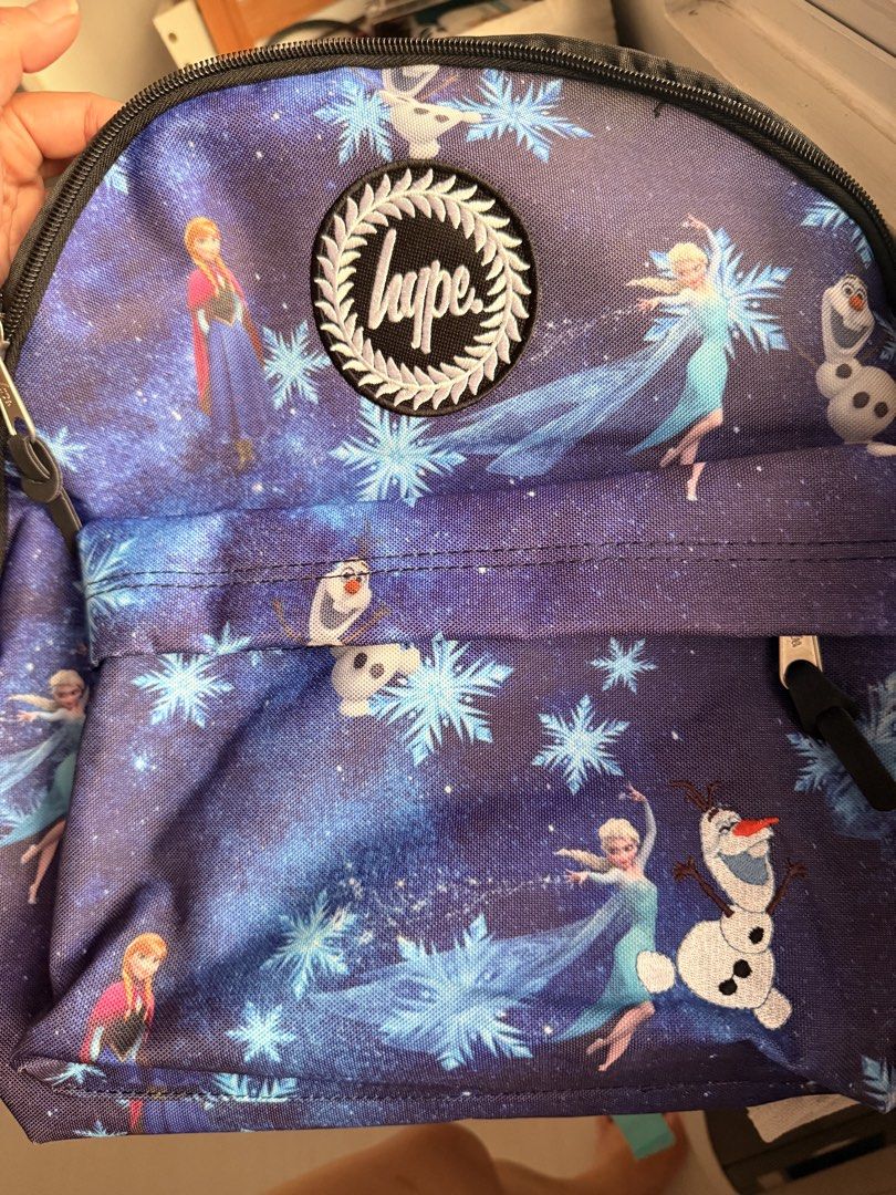 Disney bag (Category: Shoulder Bags) located in Lipa City. Submitted by fixstyle (Listing ID 1448010002, Image 2). Description: Disnet new bag.