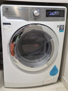 (Category: ) located in . Submitted by fion610 (Listing ID 1447897148, Image 1). Description: .