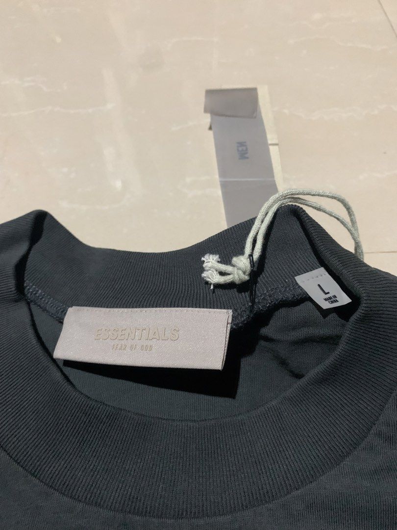 Essentials (Category: Tshirts & Polo Shirts ) located in Batangas. Submitted by aljhonthrift (Listing ID 1448015983, Image 3). Description: Essentials (fake only) XL W:24 L:30 Mine 700.