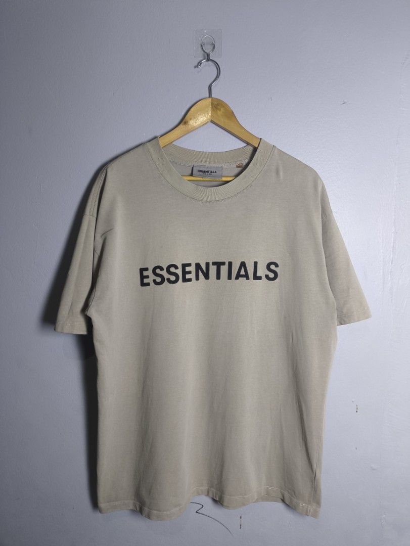 Fear Of God Essentials logo (Kategori: Atasan) berada di Pekanbaru. Dikirim oleh second_avengers (ID iklan 1448030435, Gambar 1). Deskripsi: AVAILABLE // MASIH TERSEDIA Art : Fear Of God Essentials logo Size : XL on tag PXL : 74X59 Condition : -Special condition/Complete tags IDR : Note : sebelum membeli tanyakan dulu ke admin mengenai detail barang karena ini barang thrift tidak 100% mulus, jadilah pembeli yang bijak, budayakan teliti sebelum me