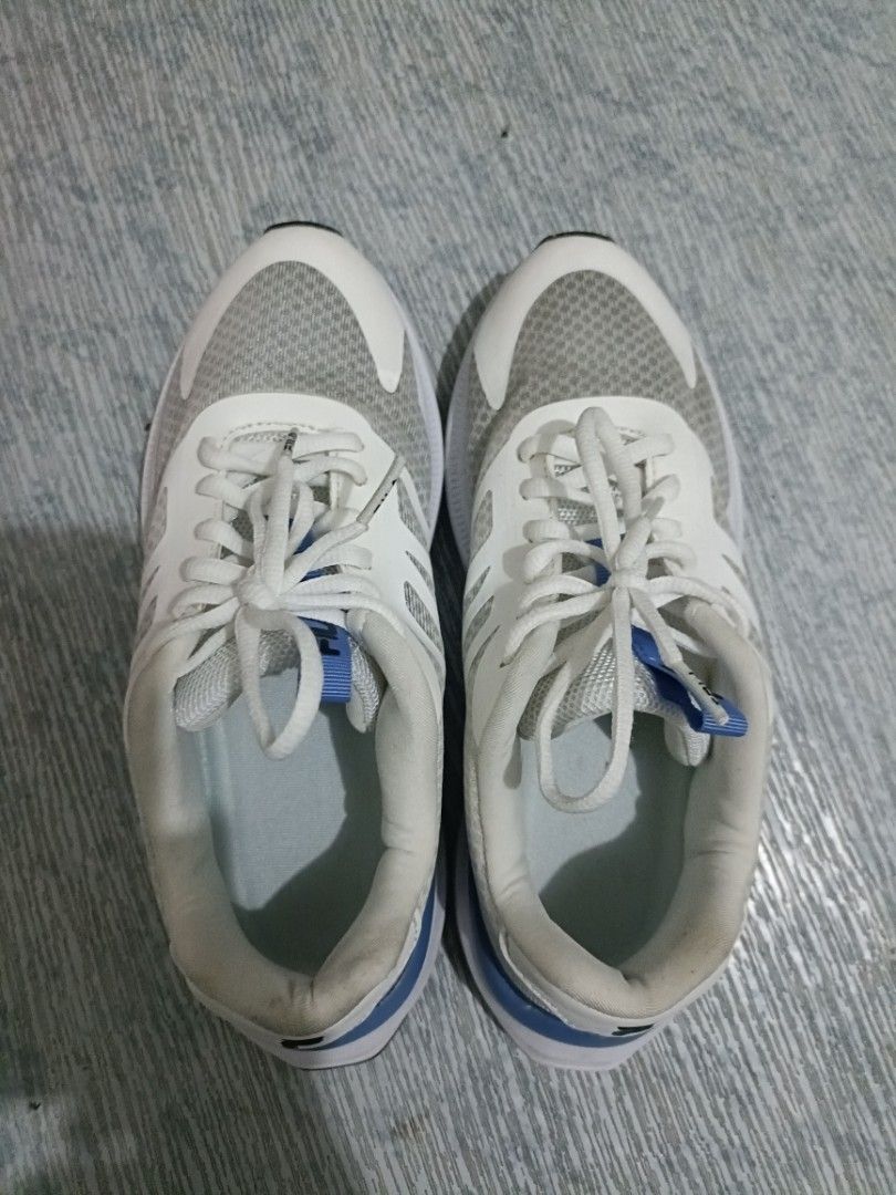 Fila Edify Run Lite Running Shoes White Blue (Category: Sneakers) located in Manila. Submitted by ajcloset06564 (Listing ID 1448028588, Image 2). Description: - Fila Running Shoes - Color: White with Blue Accents - Lightweight Design - Ideal for Running or Casual Wear - Original Box Included - Size: 8 (US Women's).