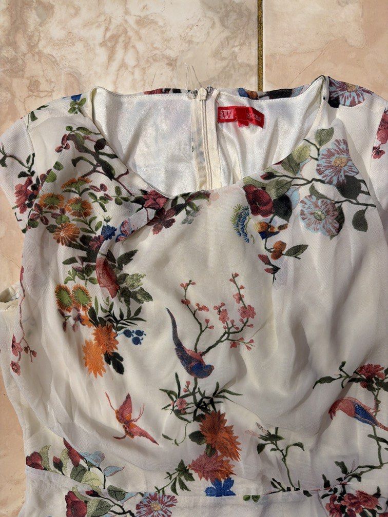 Flower Dress Women (Kategori: Gaun & Rok) berada di Jakarta Pusat. Dikirim oleh cutieroseanne (ID iklan 1447999692, Gambar 2). Deskripsi: preloved dress floral wanita kondisi mulus, tanpa robek/noda hanya beberapa kali pakai dijual karena mau pindahan bisa via oren🍊.