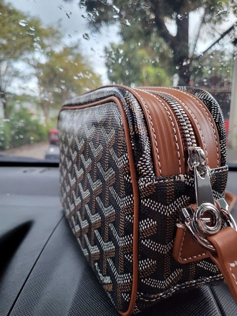 GOYARD CAP VERT PM BAG FROM JAPAN (Category: Luxury Bags & Wallets) located in Manila. Submitted by tianasmom (Listing ID 1448074350, Image 3). Description: 🇯🇵FROM JAPAN 💯 GENUINE LEATHER WITH DUSTBAG WITH BOOKLET WITH CODE.