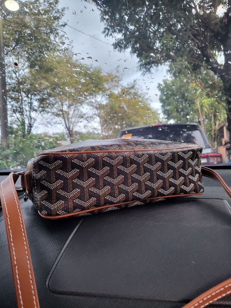 GOYARD CAP VERT PM BAG FROM JAPAN (Category: Luxury Bags & Wallets) located in Manila. Submitted by tianasmom (Listing ID 1448074350, Image 2). Description: 🇯🇵FROM JAPAN 💯 GENUINE LEATHER WITH DUSTBAG WITH BOOKLET WITH CODE.