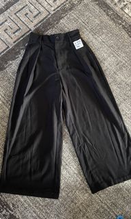 (Category: ) located in . Submitted by thriftbyaffizahelmi (Listing ID 1447892464, Image 1). Description: .