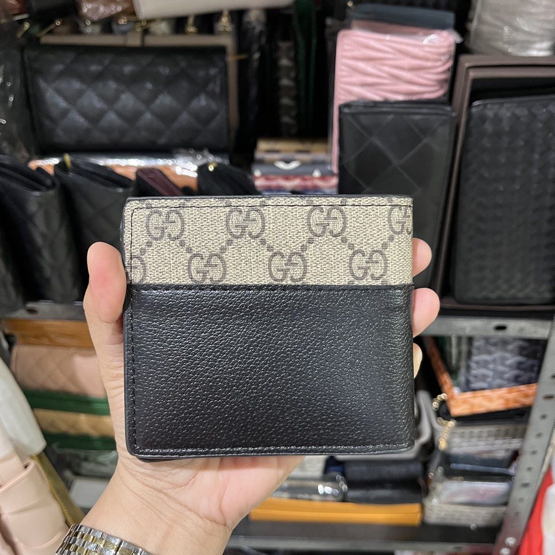 gucci mens wallet blk brown (Category: Wallets & Card holders) located in Manila. Submitted by lizzy.cloud (Listing ID 1448004523, Image 2). Description: .