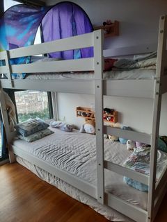 (Category: ) located in . Submitted by happie365 (Listing ID 1447936866, Image 1). Description: .