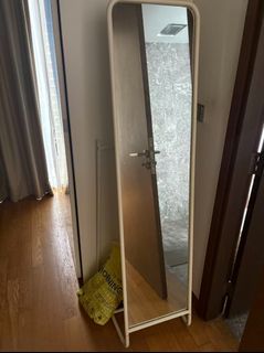 (Category: ) located in . Submitted by JamieHudson (Listing ID 1447965281, Image 1). Description: .