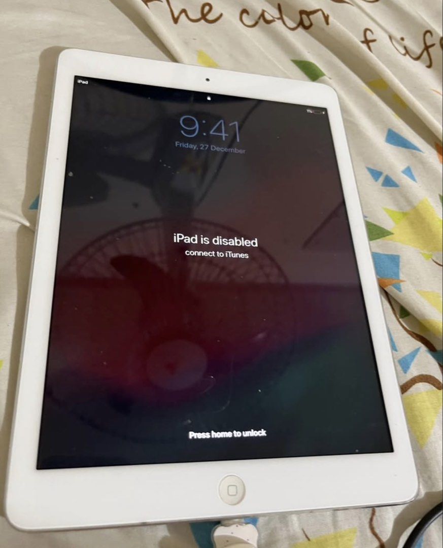 Ipad air 1st gen (Category: iPad) located in Abucay. Submitted by manjus.snpylpy (Listing ID 1448027759, Image 3). Description: Sira po yung home button kaya di ko ma unlock na Everything working naman po.