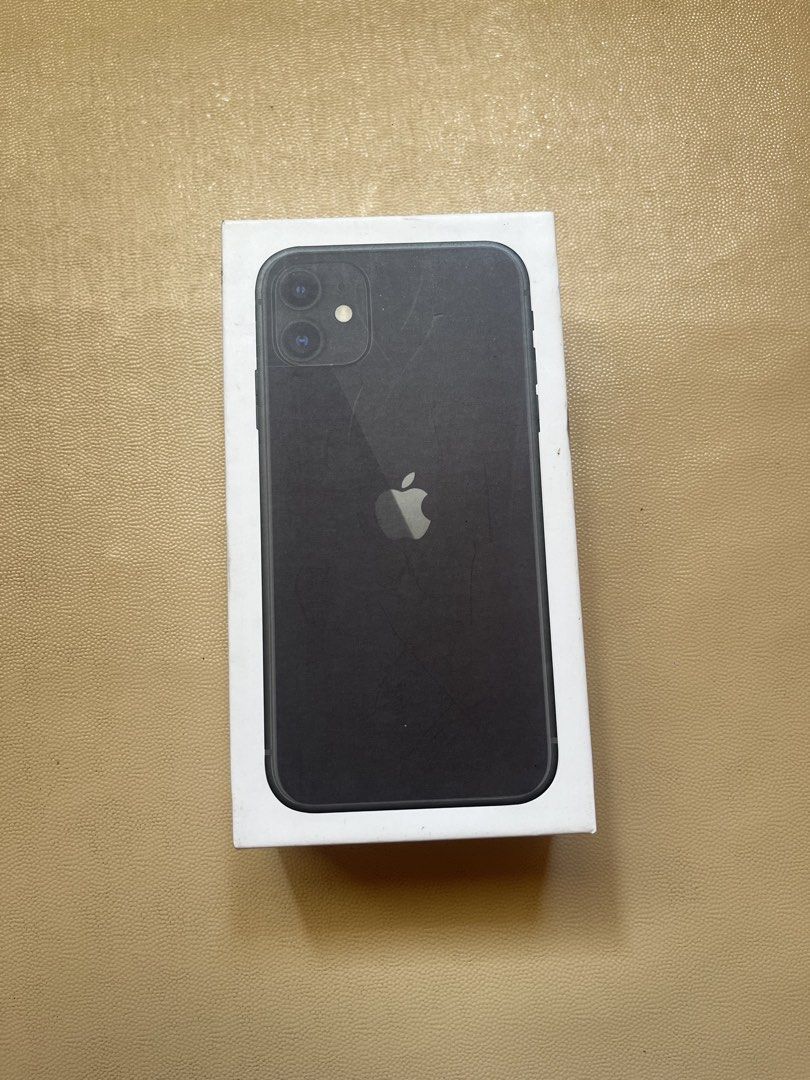 iphone 11 box only (Category: iPhone 11 Series) located in Manila. Submitted by duza3413609745 (Listing ID 1447959197, Image 1). Description: baka may naghahanap sa inyo iphone 11 box presyuhan niyo nalang.
