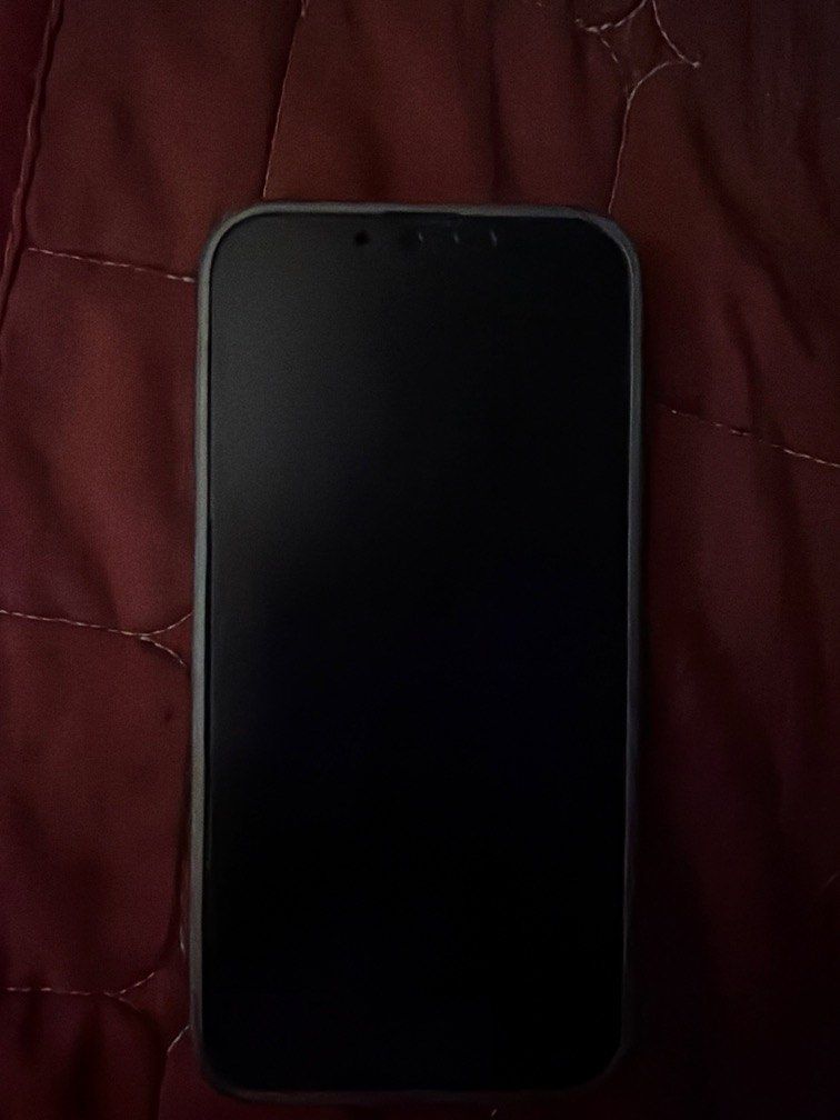 Iphone users (Category: iPhone 13 Series) located in Kuala Lumpur. Submitted by iqa.1567 (Listing ID 1448035622, Image 1). Description: Sape ii nak angkat harga bole bincang (area ampang pandan indah) boleh pickup .