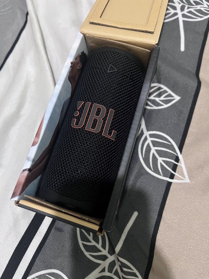 JBL Grip Portable Bluetooth speaker (Category: Soundbars, Speakers & Amplifiers) located in Paranaque City. Submitted by hazello028 (Listing ID 1447920168, Image 1). Description: 📢 For Sale: JBL Flip Portable Bluetooth Speaker (Black) ✅ 100% Brand New ✅ Sealed/Unused (Only opened for photo) ✅ Complete with Original Box ✅ Gift Receipt from Power Mac Center Included ✅ Won from a Company Raffle – No longer needed, so I'm selling it. .