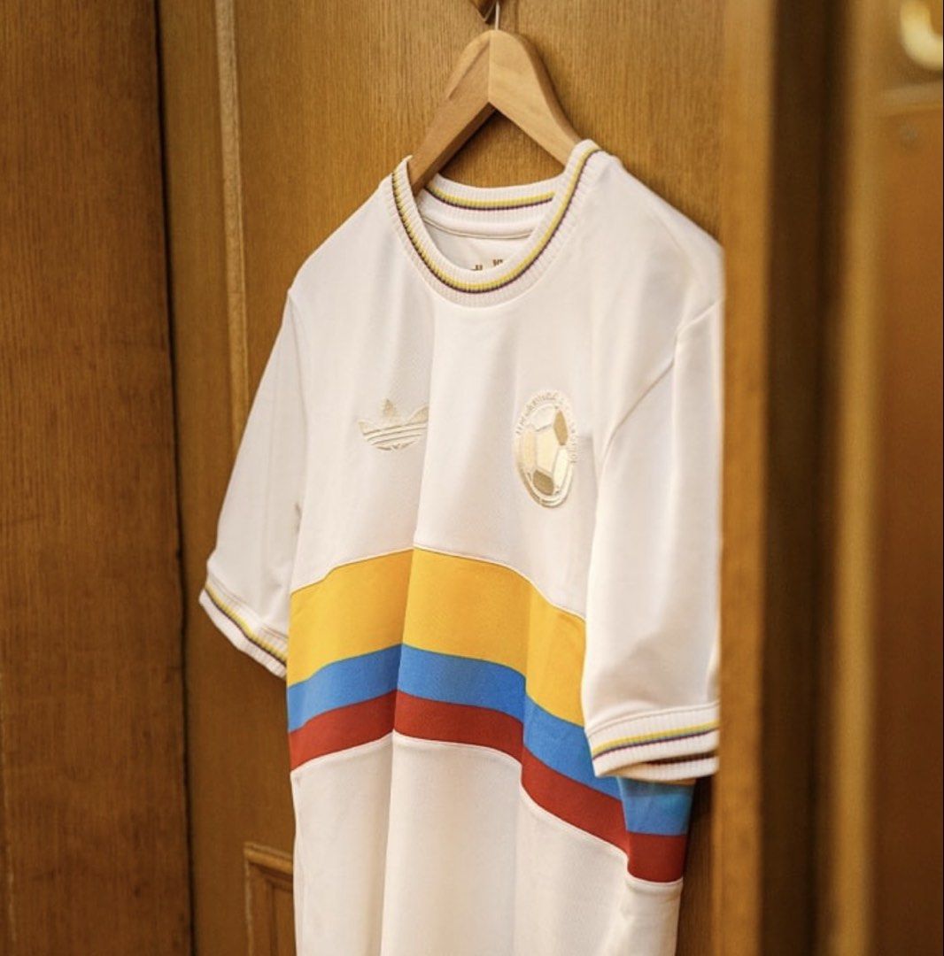 Jersey Columbia 100th Anniversary (Kategori: Olshop Pria) berada di Perabumulih. Dikirim oleh murakabi.co (ID iklan 1448042872, Gambar 3). Deskripsi: Dijual jersey columbia Special Edisi 100th Anniversary Like New 10/10 Size L/XL Ld 116/72 W.A 081367433767.