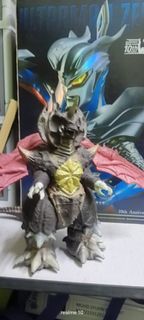 Kaiju ultraman 6.5, Toys & Collectibles, Figurines & Models, Figurines ...