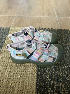 (Category: ) located in . Submitted by bargainbucket20 (Listing ID 1447959499, Image 1). Description: .