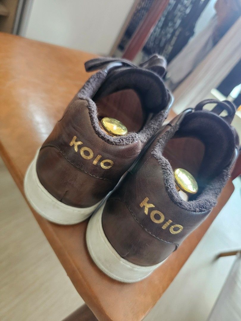 KOIO Brown Leather Sneakers (Category: Casual Shoes) located in Pasay City. Submitted by brucewee (Listing ID 1448077561, Image 1). Description: - Brand: KOIO Metro - Material: Brown Leather - Style: Lace-up sneakers - Sole: White - Usage: Perfect for casual wear.