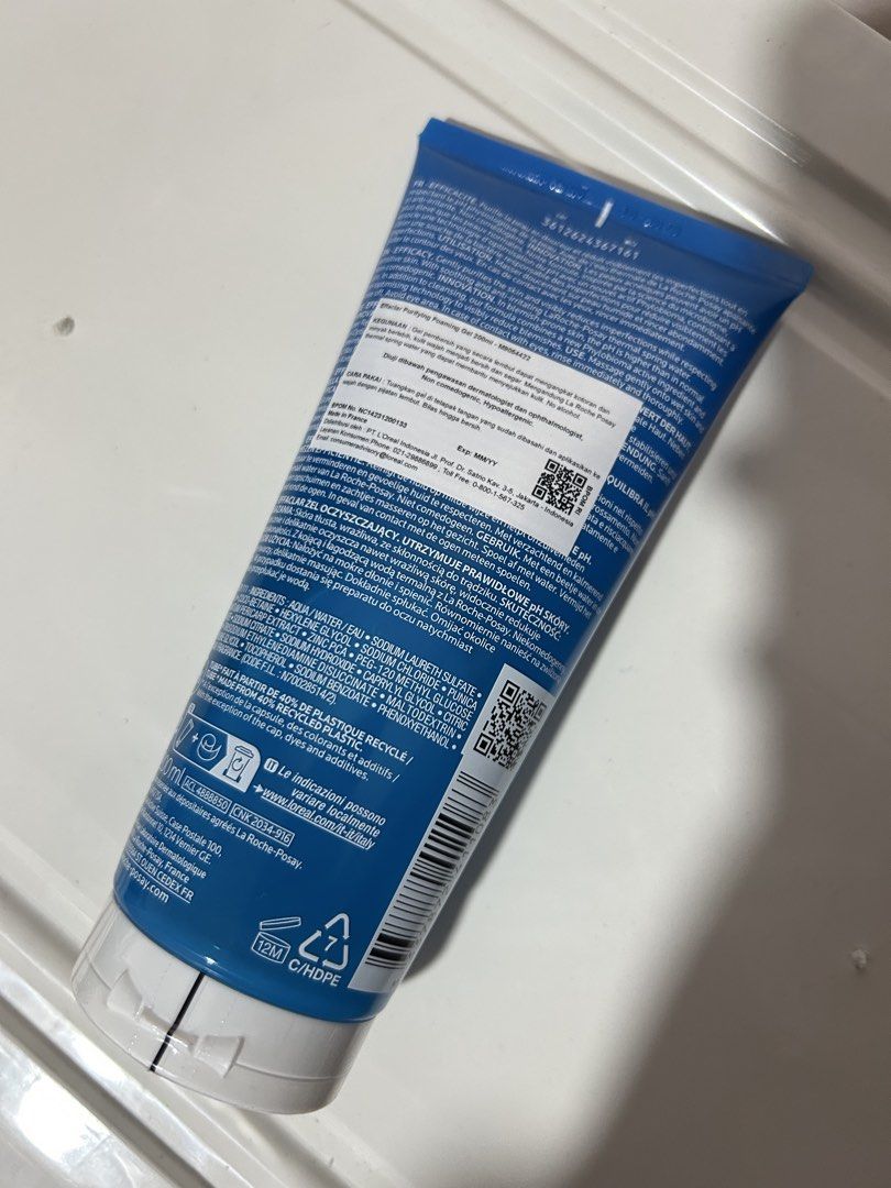 La Roche Posay Effaclar Foaming Gel+M Cleanser 200ml (Kategori: Kulit, Sabun & Tubuh) berada di Depok. Dikirim oleh sorelle.inc (ID iklan 1448076235, Gambar 2). Deskripsi: La Roche Posay Effaclar Foaming Gel+M Cleanser 200ml - Facial Wash Kulit Jerawat/ Berminyak Brand New beli 3, jadi dijual murah aja🥹 exp date : 10/2028 BPOM No. NC14231200133.